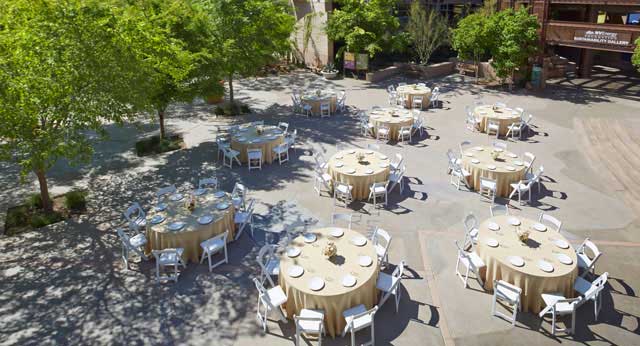 Courtyard Plaza (reception location)